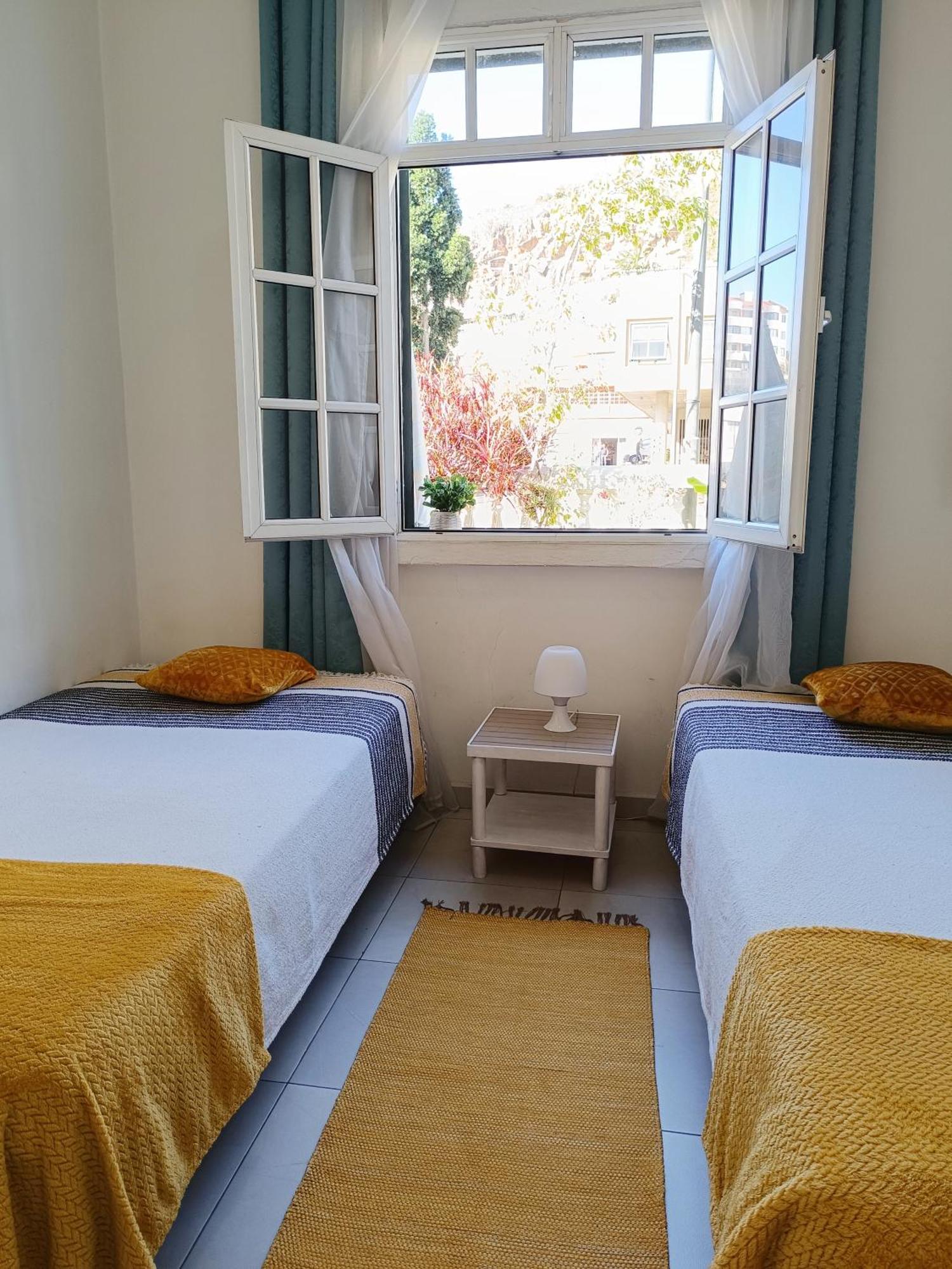 Home & Flower - Private Bedrooms Funchal Номер фото